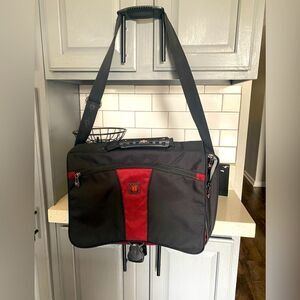 Swiss gear shoulder briefcase/laptop bag